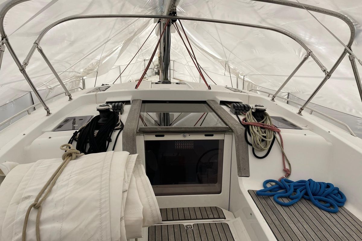 2016 Jeanneau Sun Odyssey 44 DS