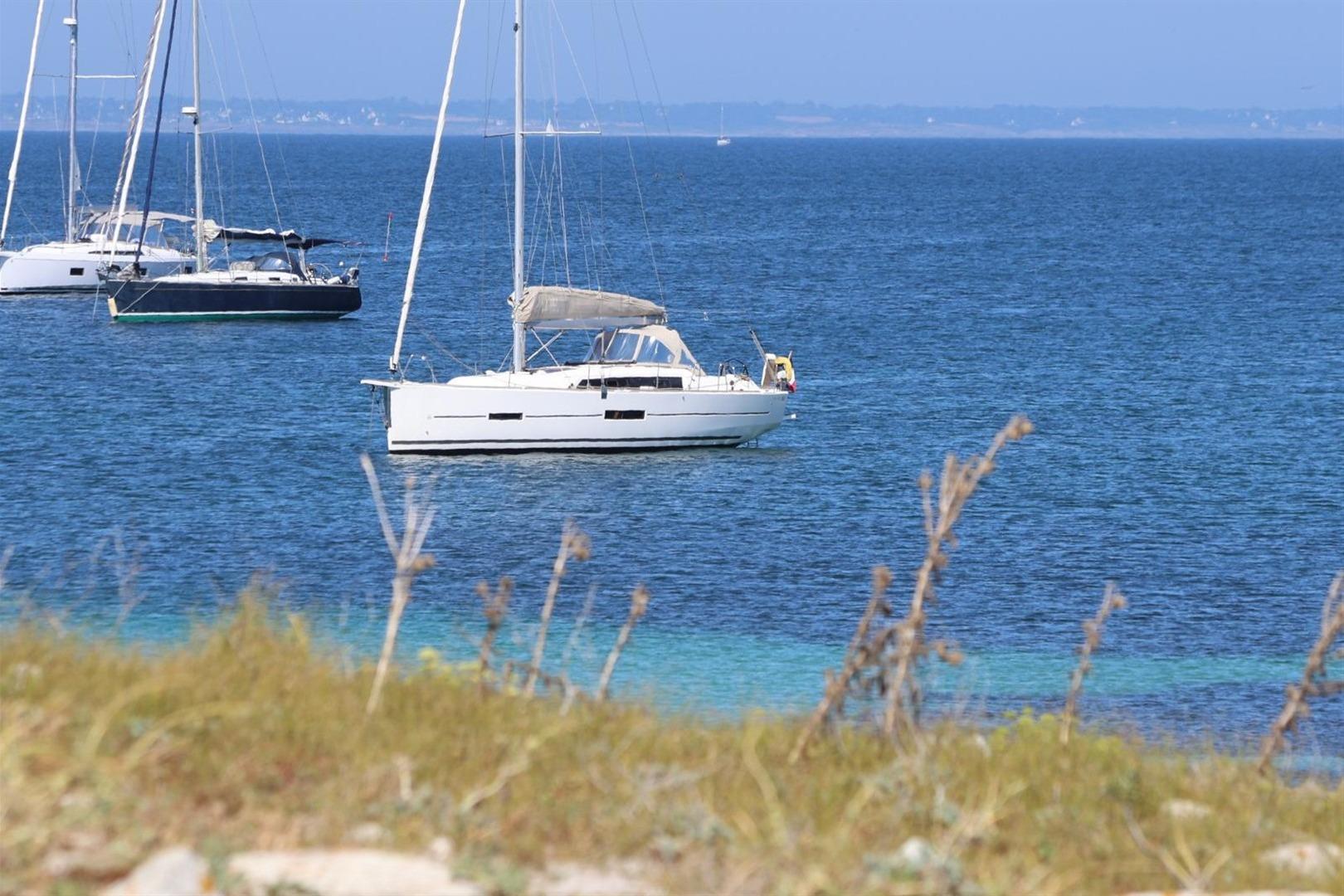 2018 Dufour 382 Grand Large for sale in La Trinité-sur-Mer, Morbihan, France