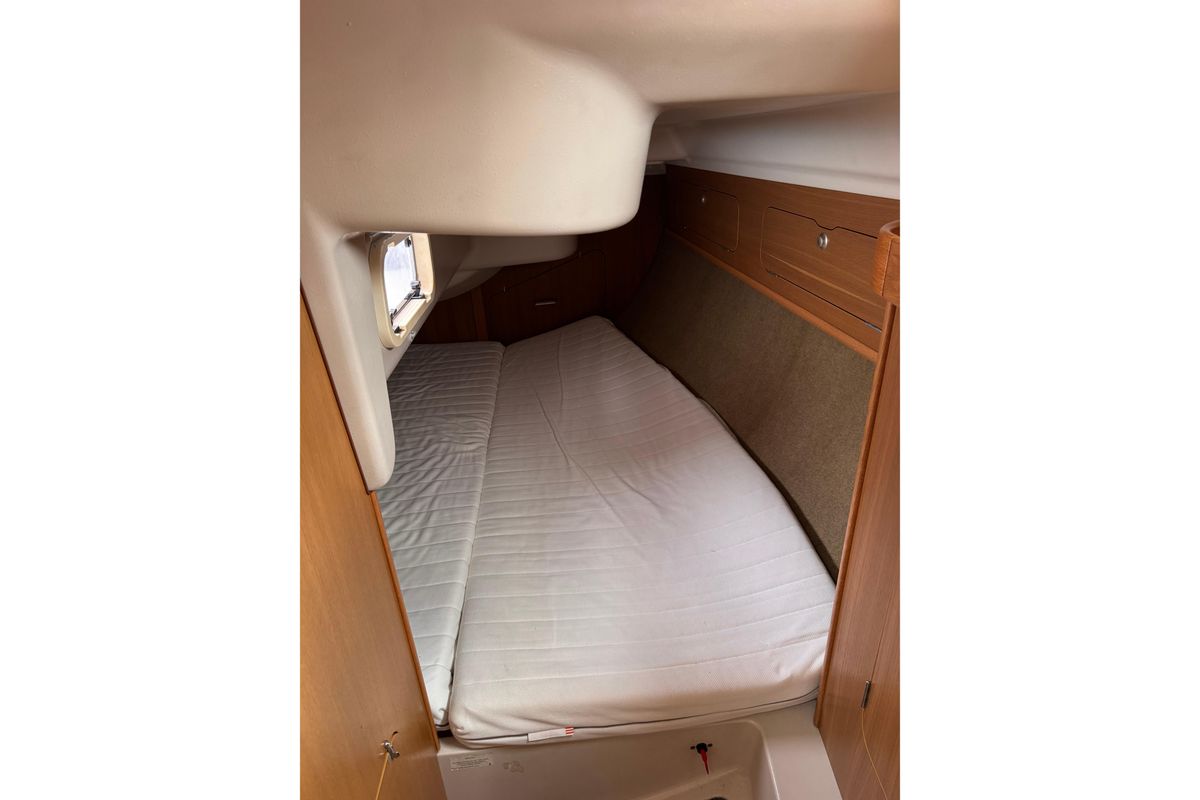 1996 Dehler 35 Cruising