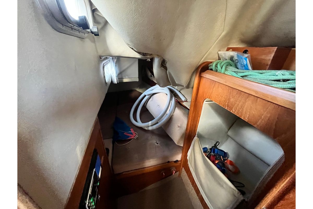 1991 Westerly Storm 33 for sale in Gosport, Hampshire, United Kingdom 33 ft