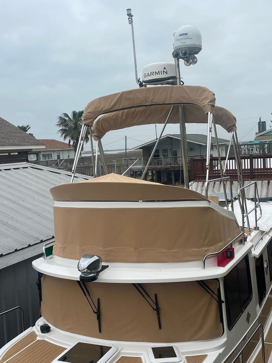 2020 Ranger Tugs R-31 CB