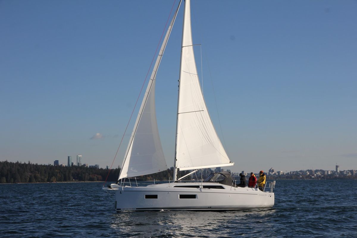 2023 Beneteau Oceanis 34.1
