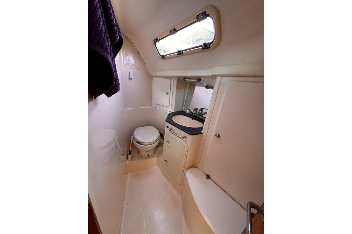 2003 Bavaria Cruiser 38