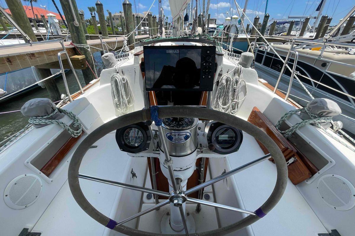 1987 Pacific Seacraft 34