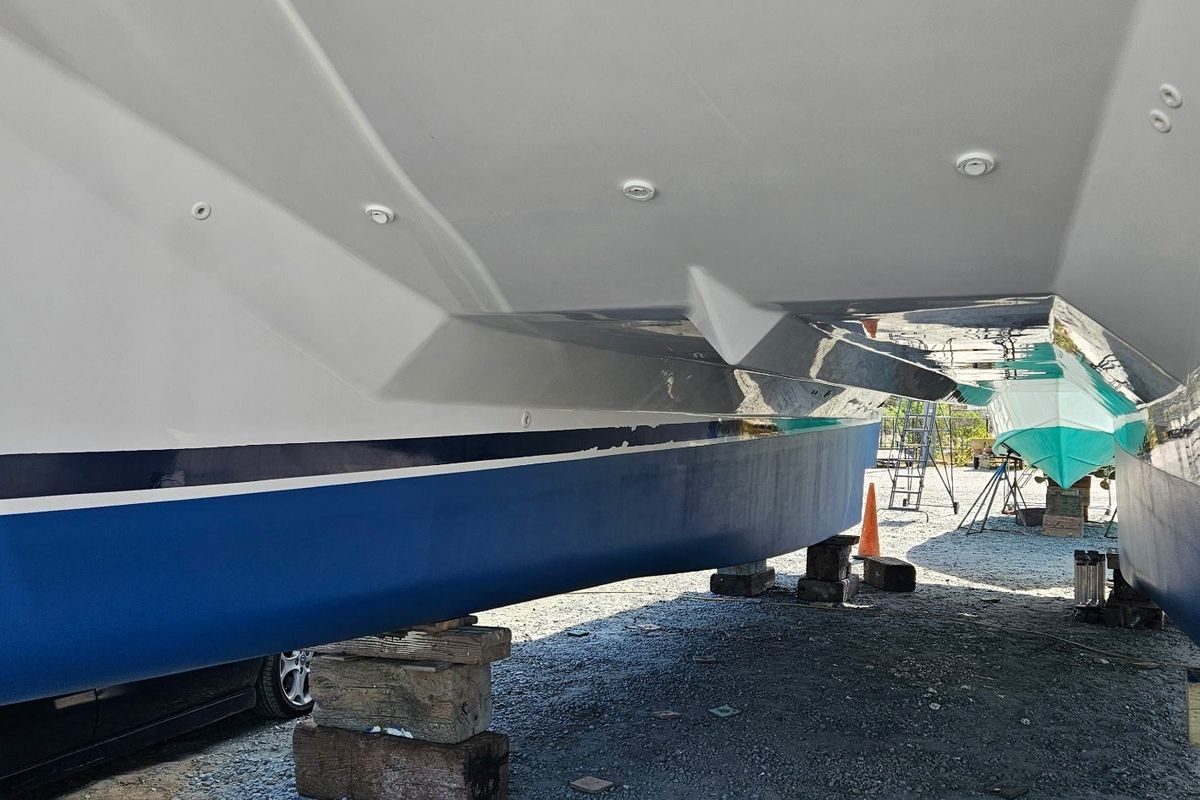 2005 Endeavour 44 Trawlercat