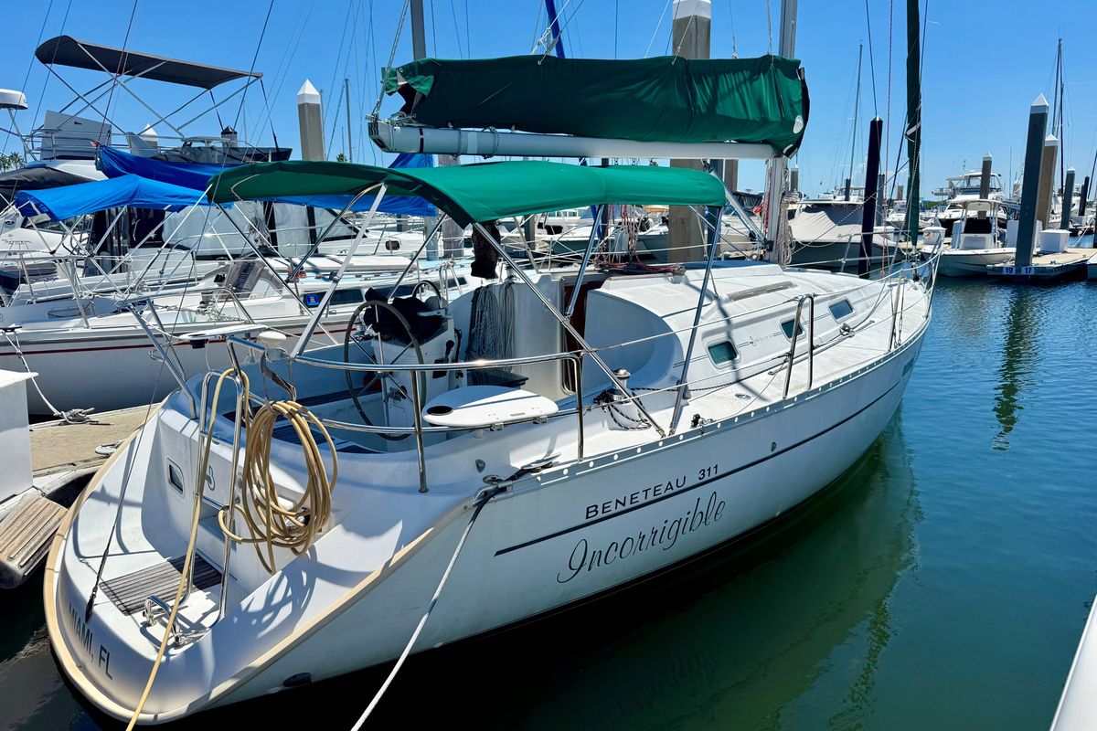 2002 Beneteau Oceanis Clipper 311