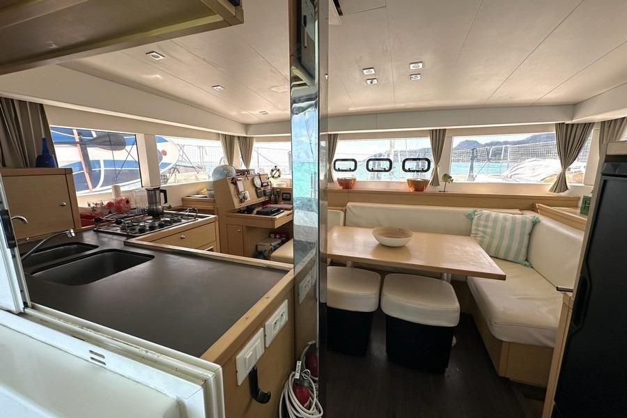 2013 Lagoon 39