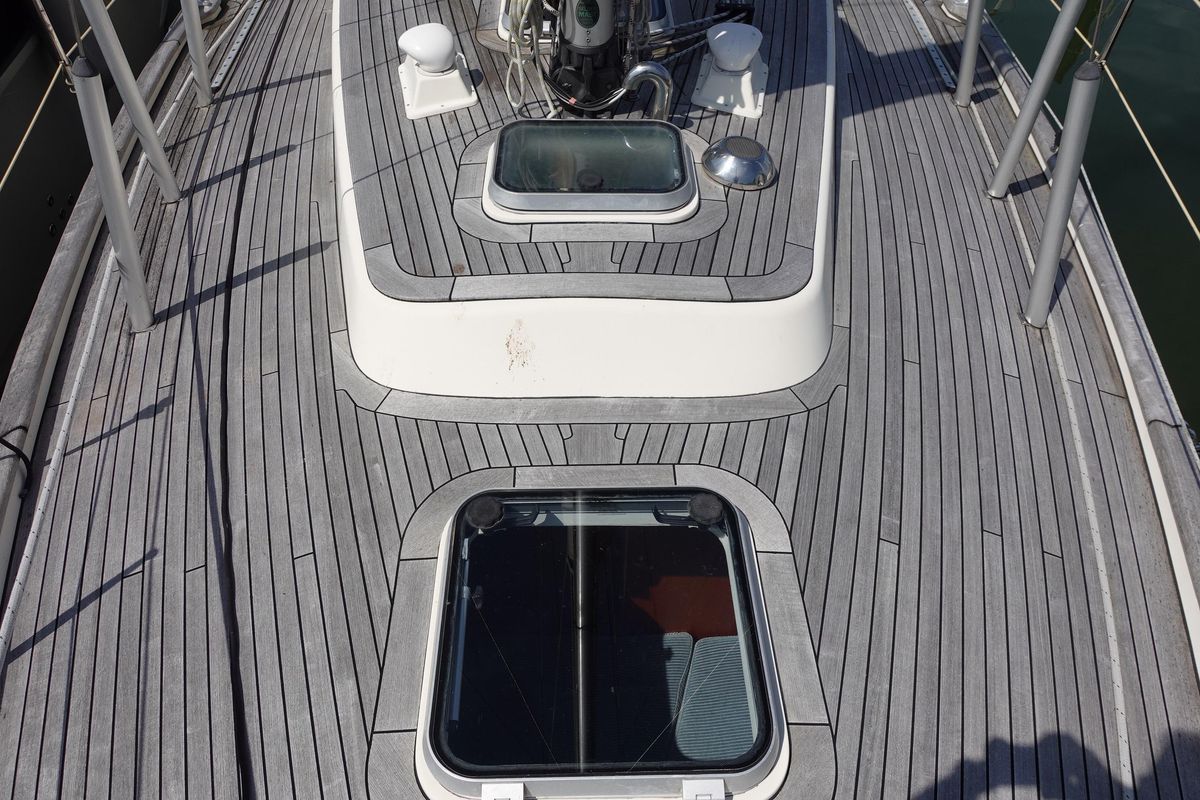 1987 Hallberg-Rassy 352