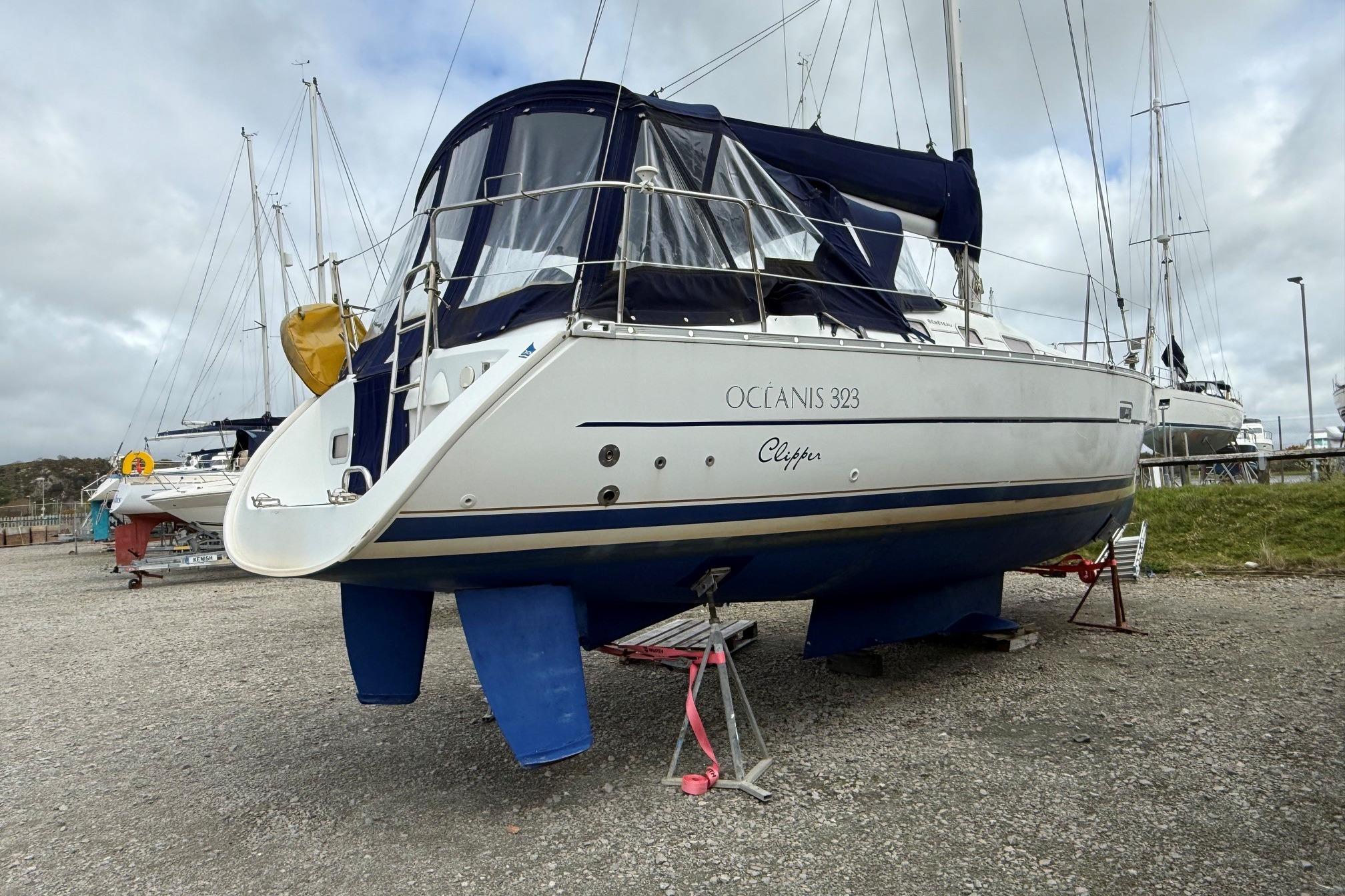 2006 Beneteau 323 Boats