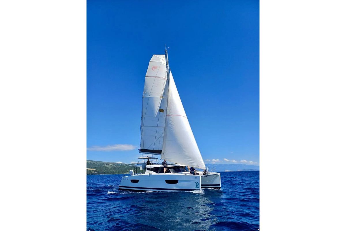 2017 Fountaine Pajot Lucia 40