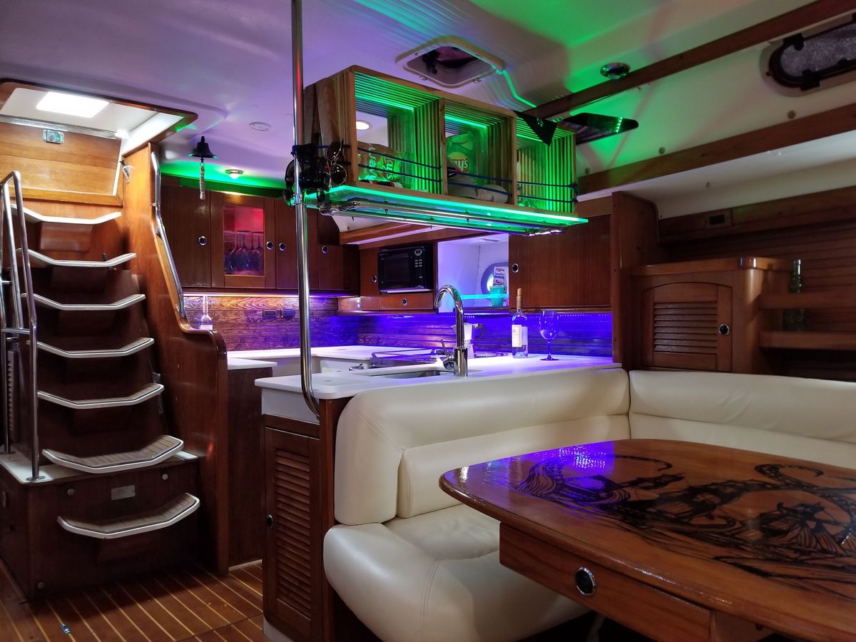 2000 Catalina 470