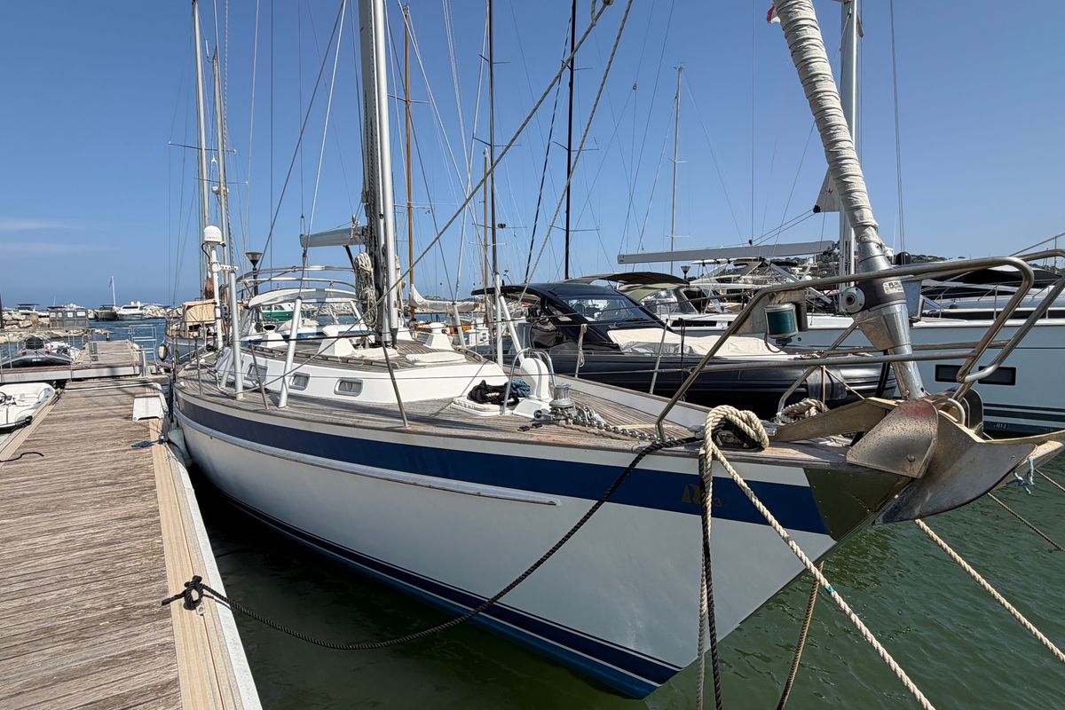 2004 Hallberg-Rassy 53