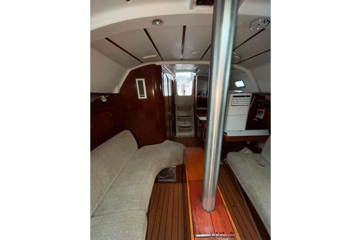 2001 Beneteau Oceanis 331