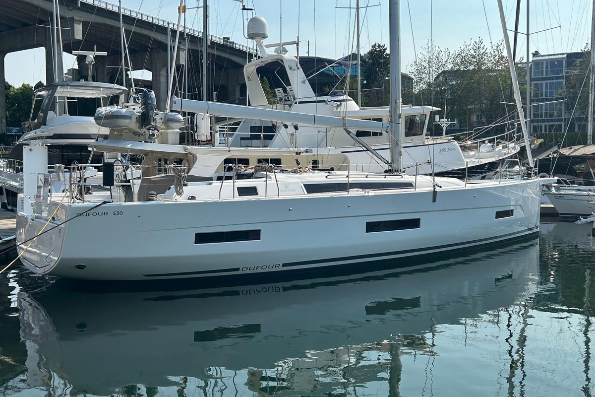2023 Dufour 530