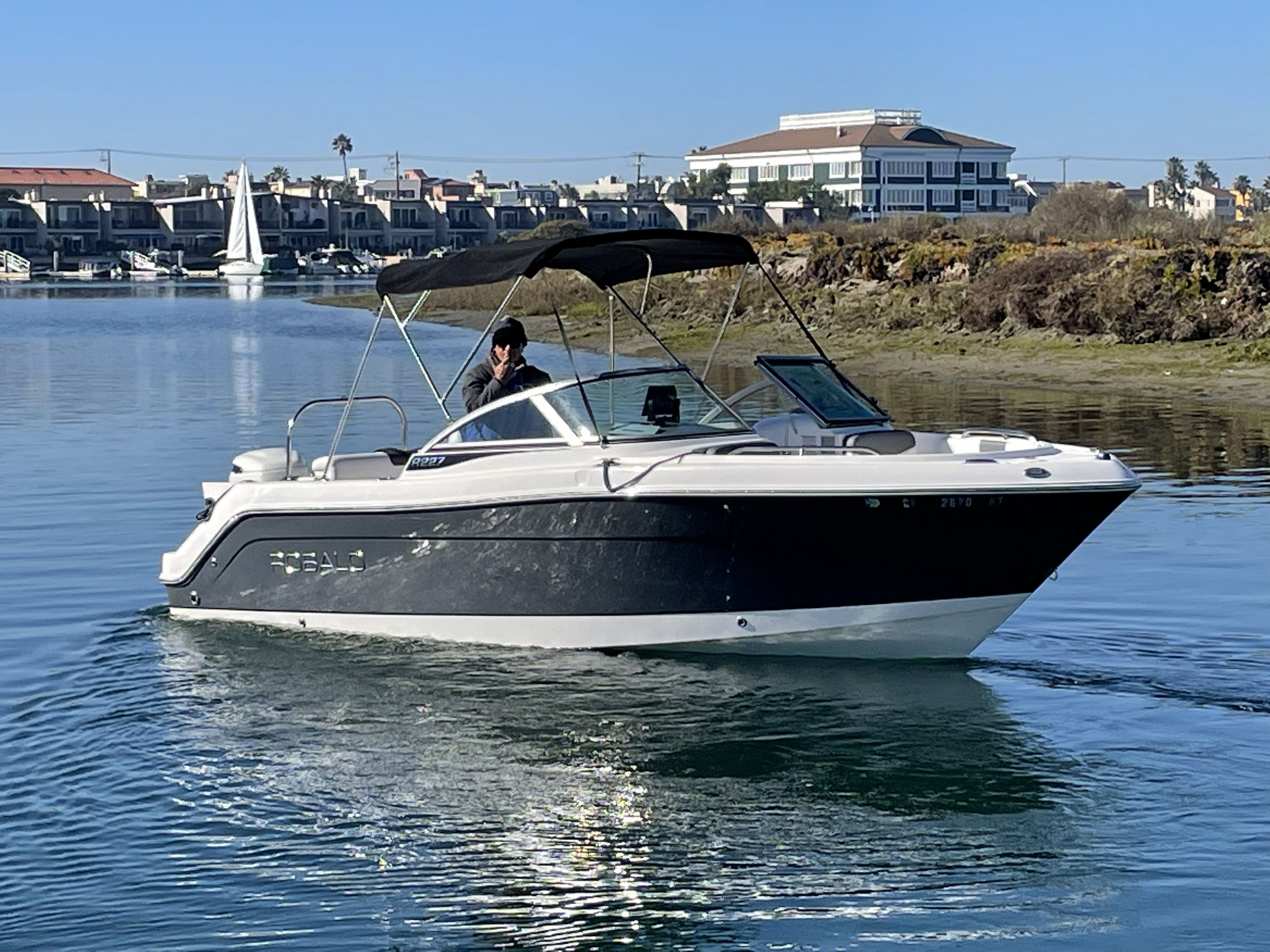 2018 Robalo R227 Dual Console for sale in Irvine, California