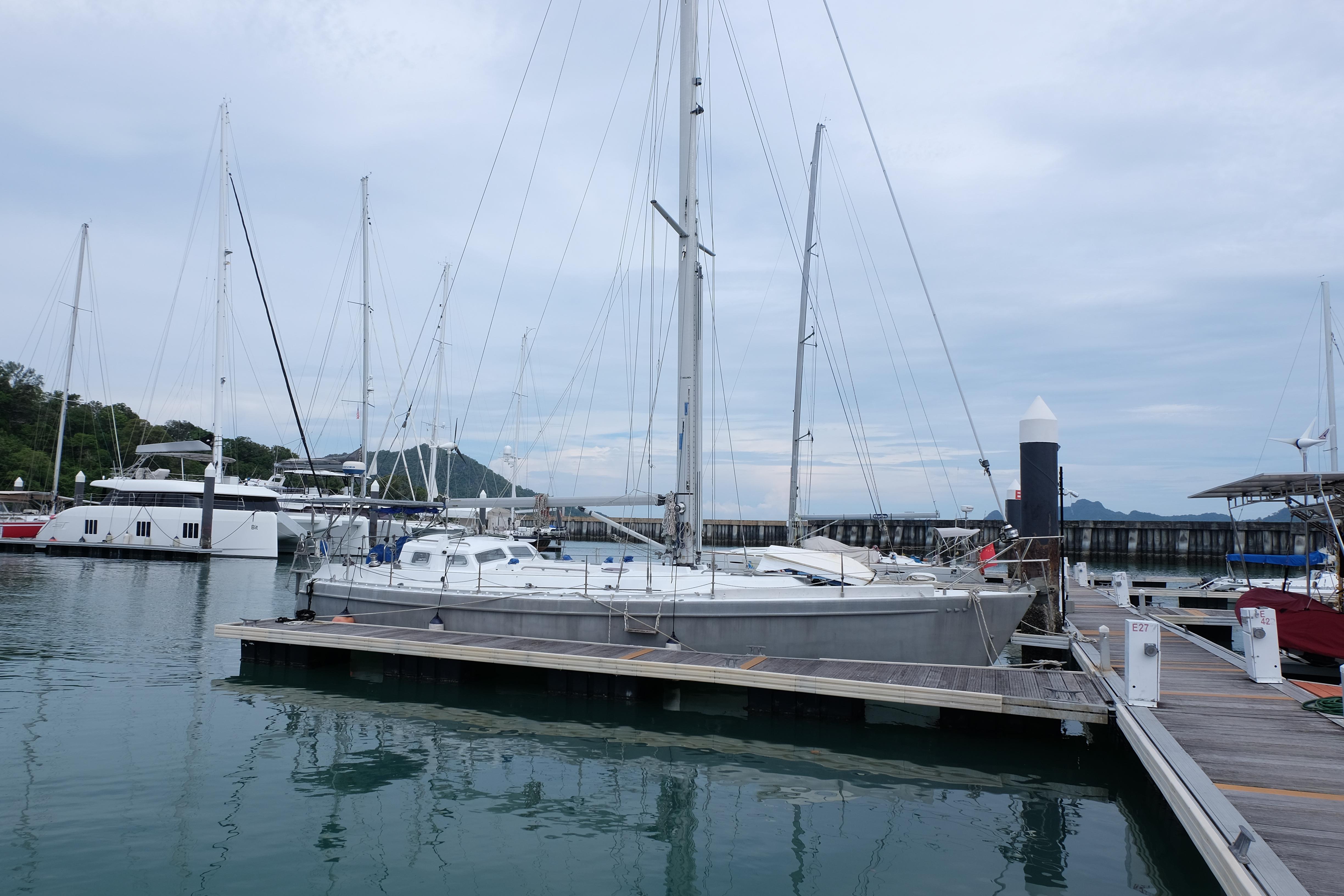 2008 Coronet 41
