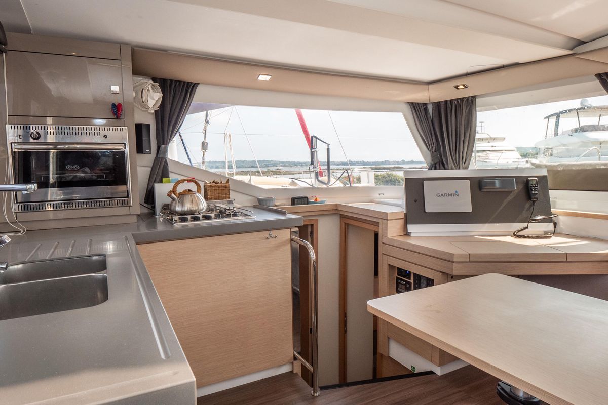2019 Fountaine Pajot Lucia 40