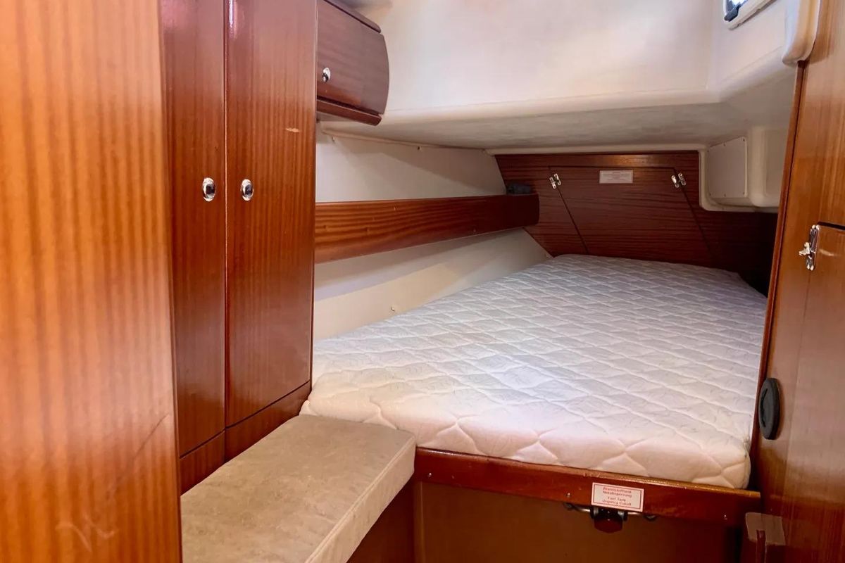 2003 Bavaria 36