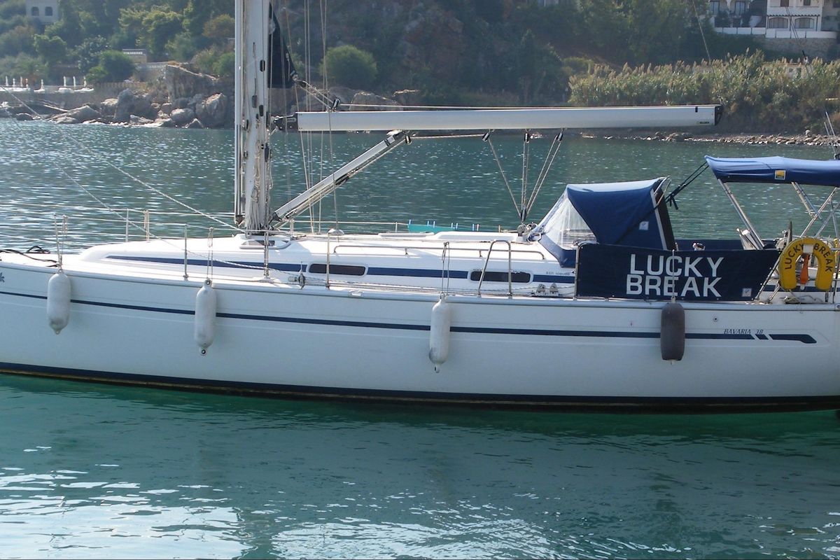 2003 Bavaria 38