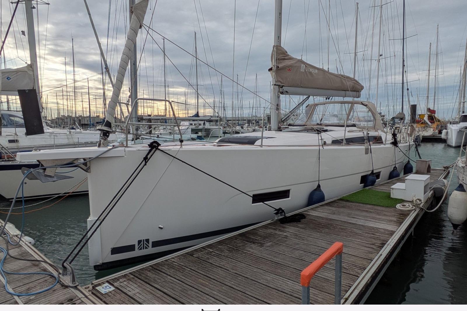 2023 Dufour 390 for sale in La Rochelle, Charente-Maritime, France