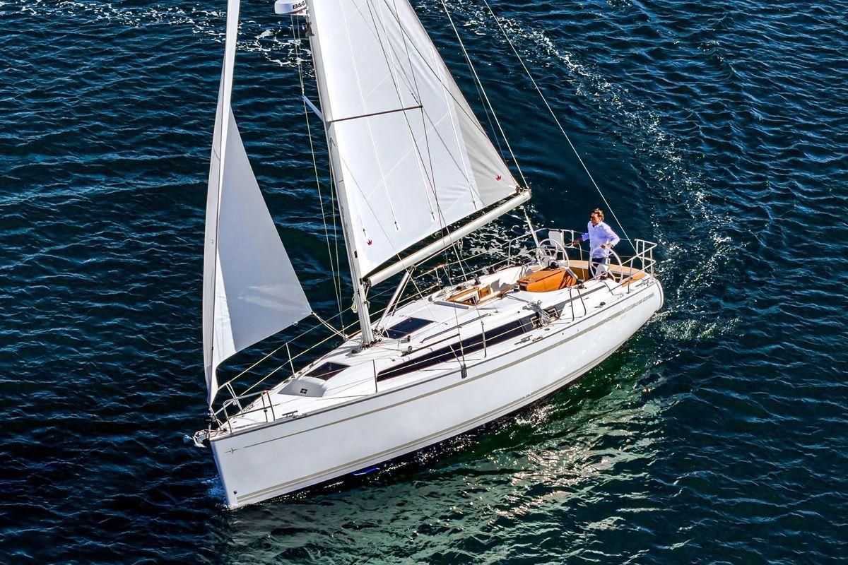 2025 Bavaria 34 Cruiser Style