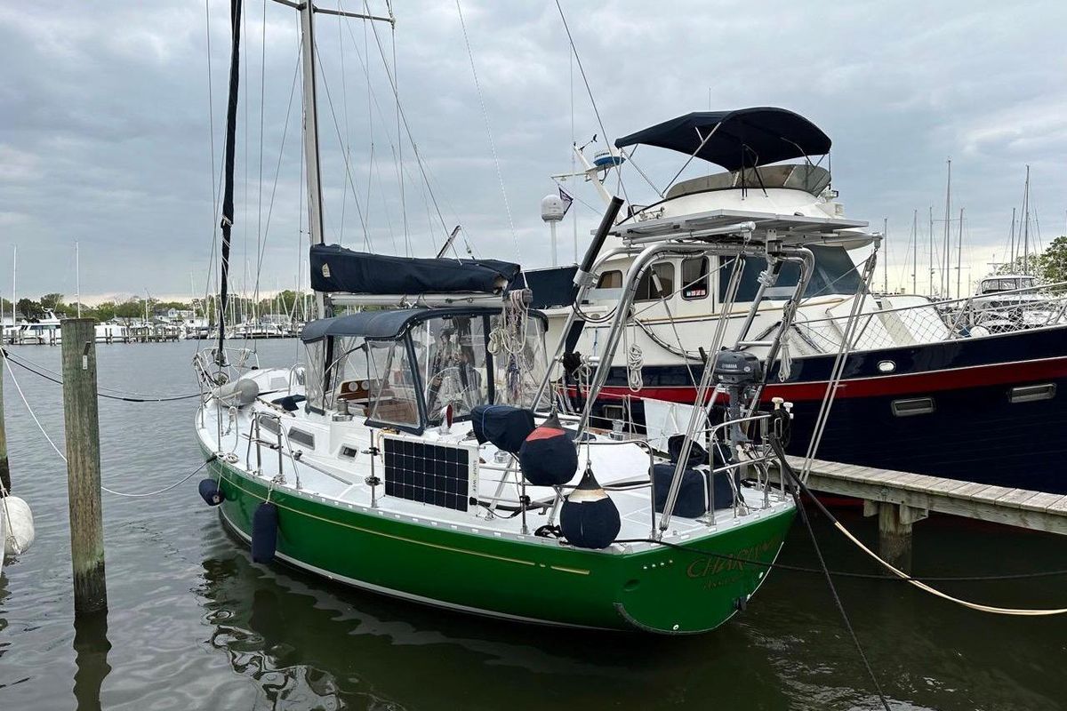 1989 Hylas 44