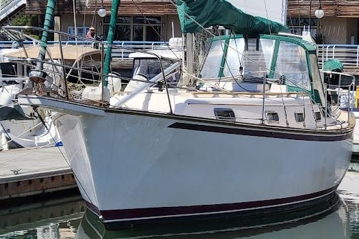 1988 Island Packet 31