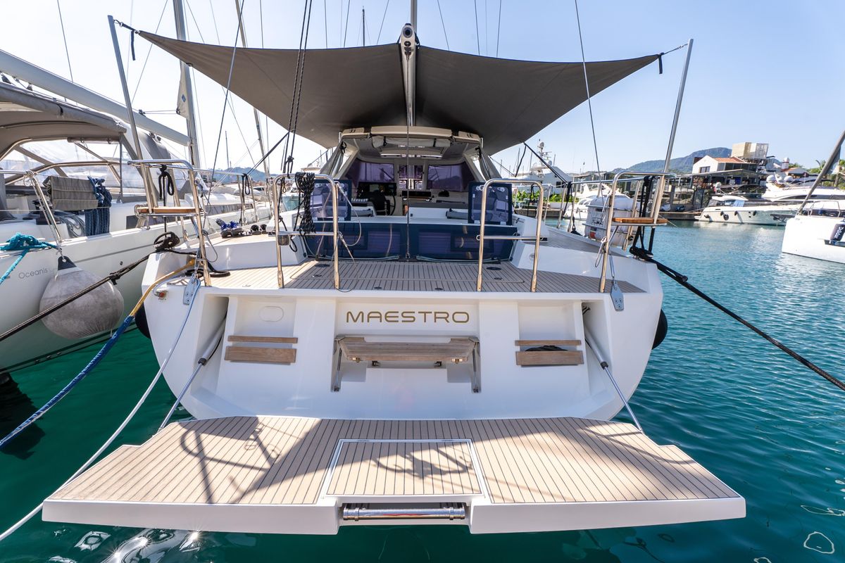 2019 Amel 50