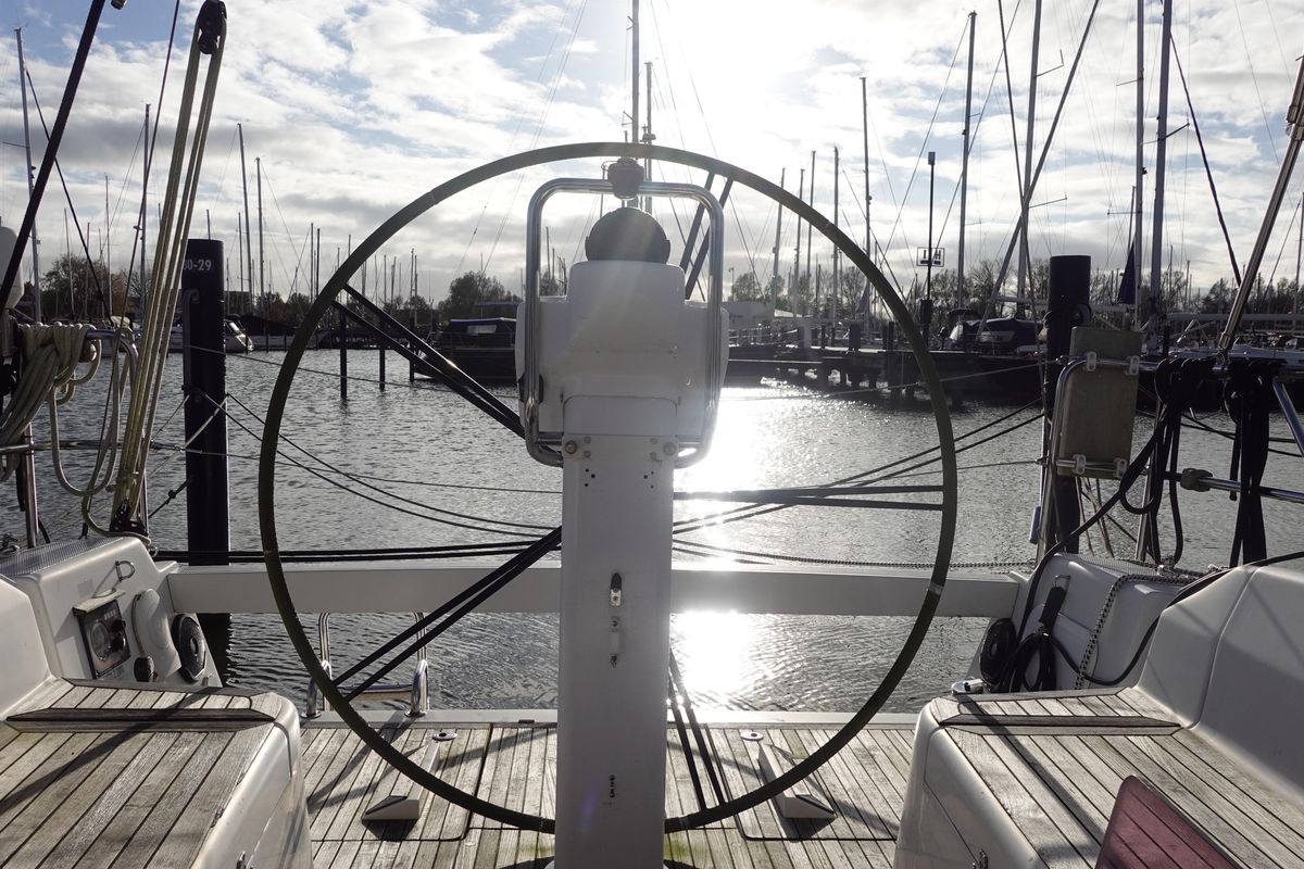 2010 Hanse 375 for sale in Makkum, Netherlands 37 ft