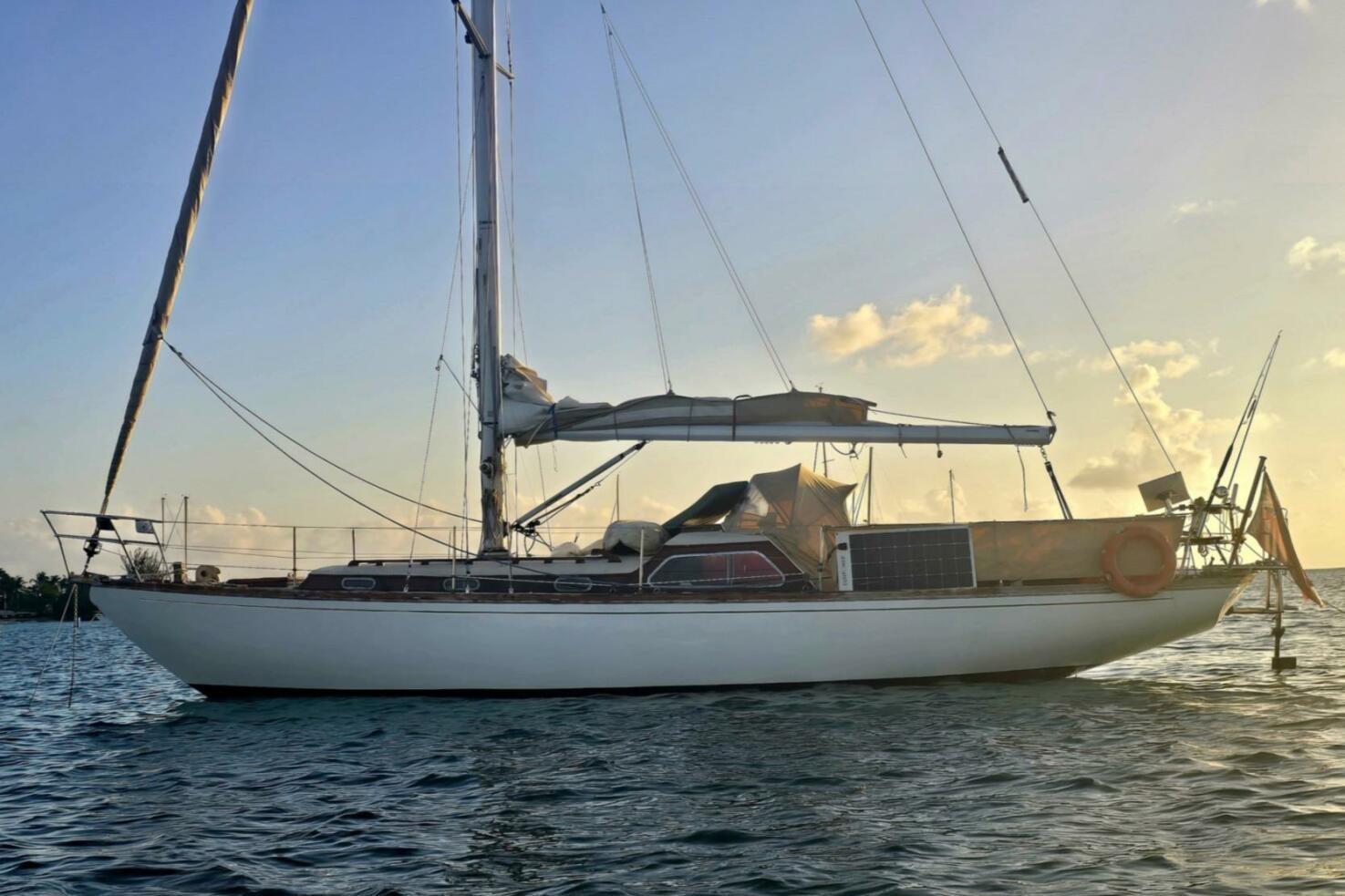 1963 Camper & Nicholsons 36 for sale in Saint Lucia