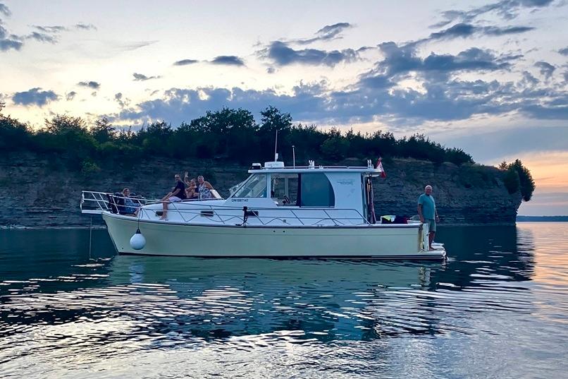 2003 Mainship Pilot 34 Sedan for sale in Whitby, Ontario, Canada
