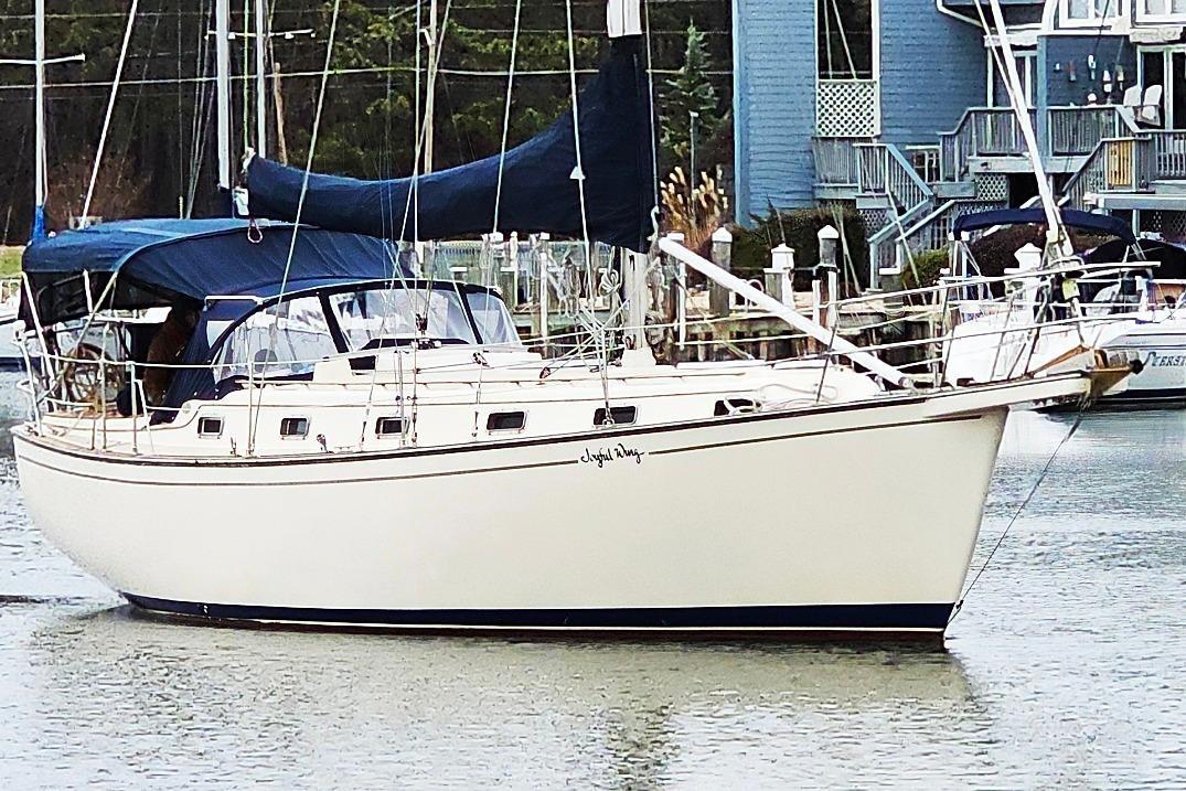 1988 Island Packet 38 Boats