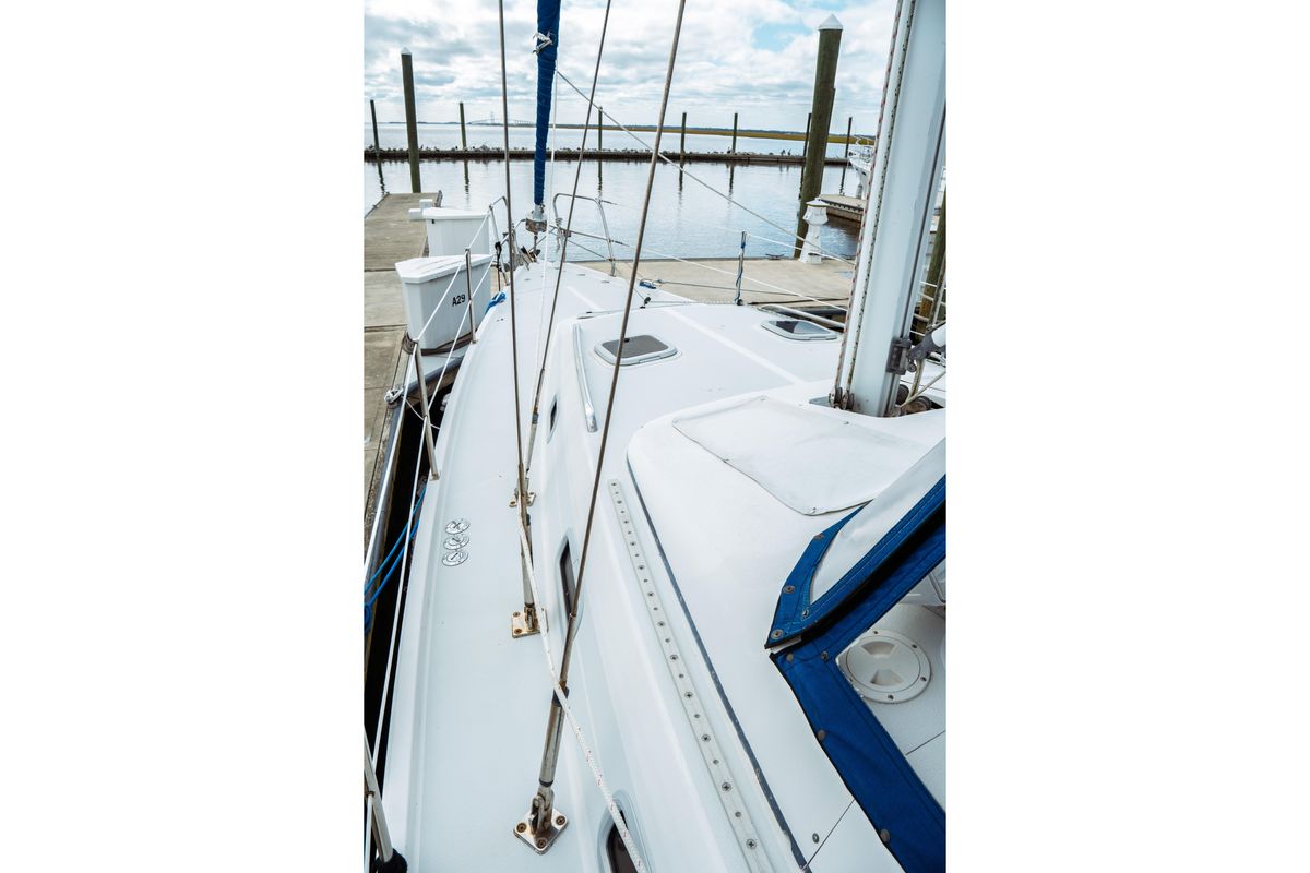 1994 Catalina 38 CC
