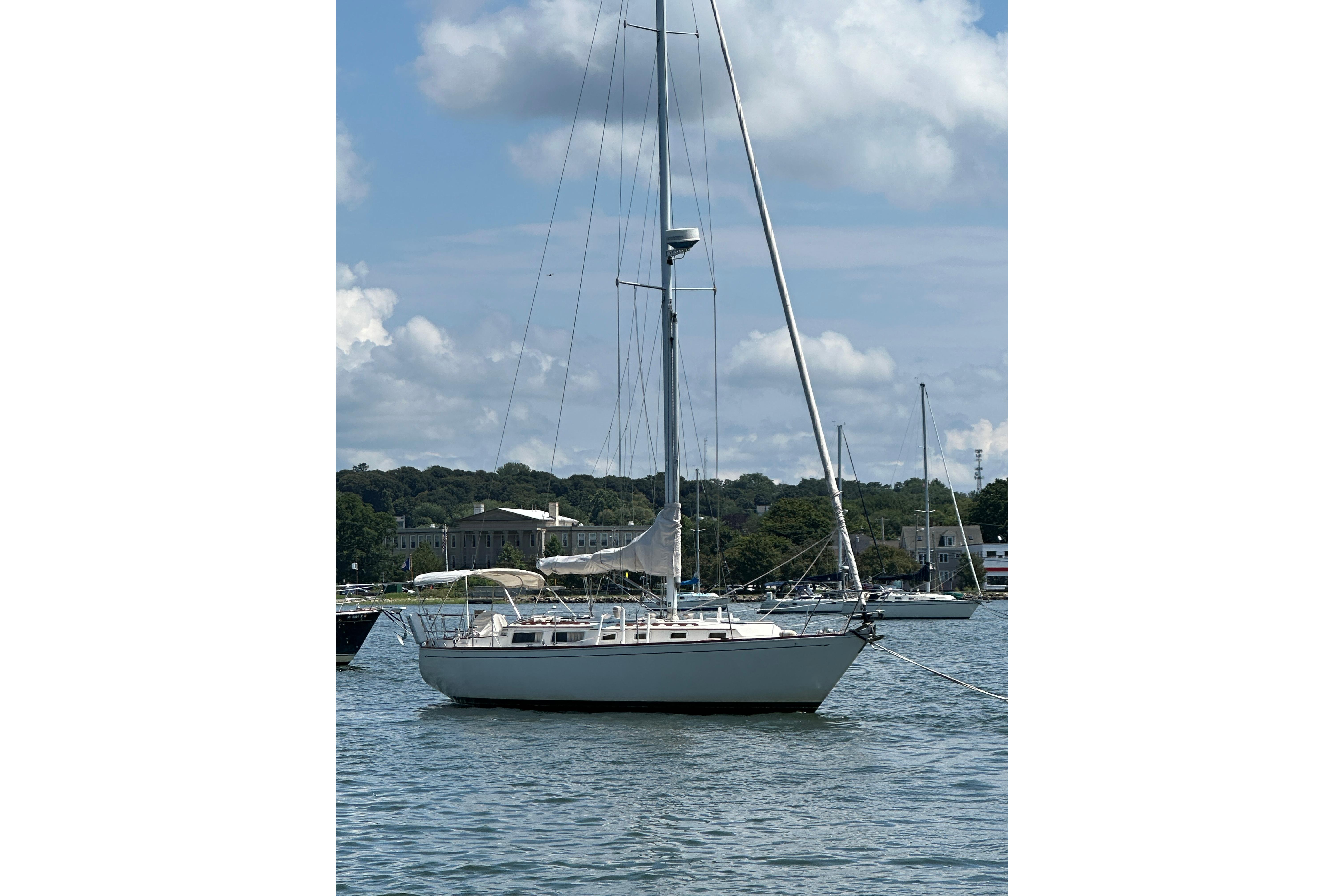 1984 Sabre 38 for sale in Barrington, Rhode Island