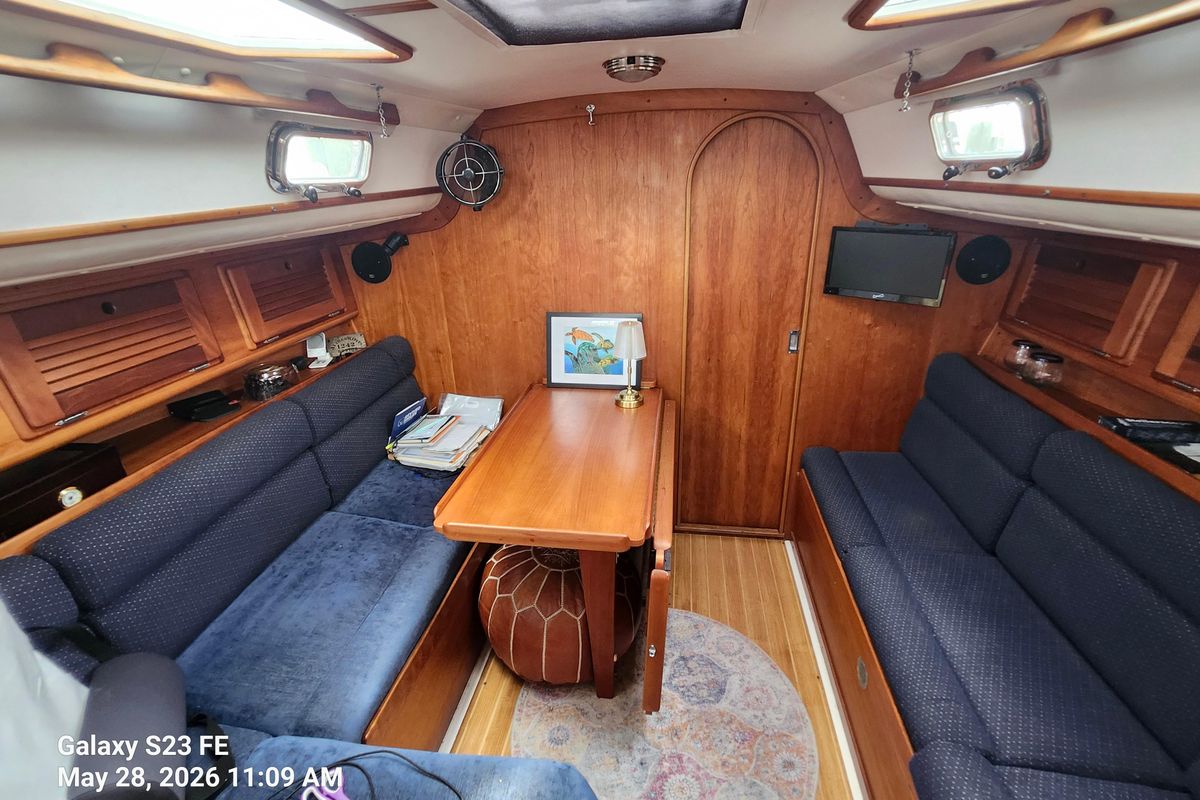 1995 Freedom 35