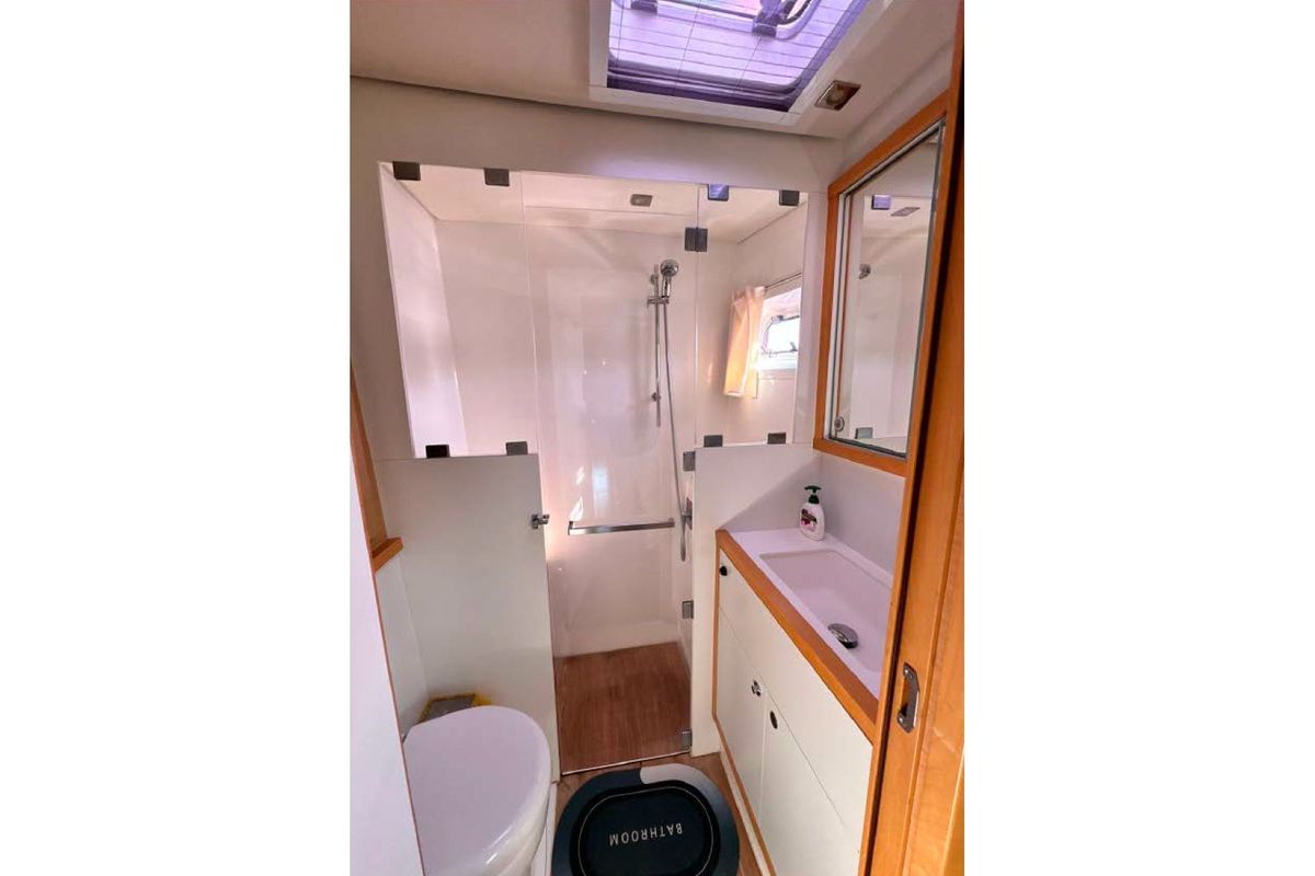 2011 Lagoon 560 for sale in Bodrum, Turkey (58.1 ft)