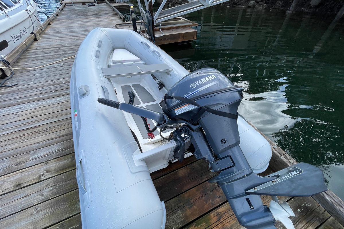 2000 Hunter 340 for sale in Central Saanich, British Columbia, Canada 34 ft