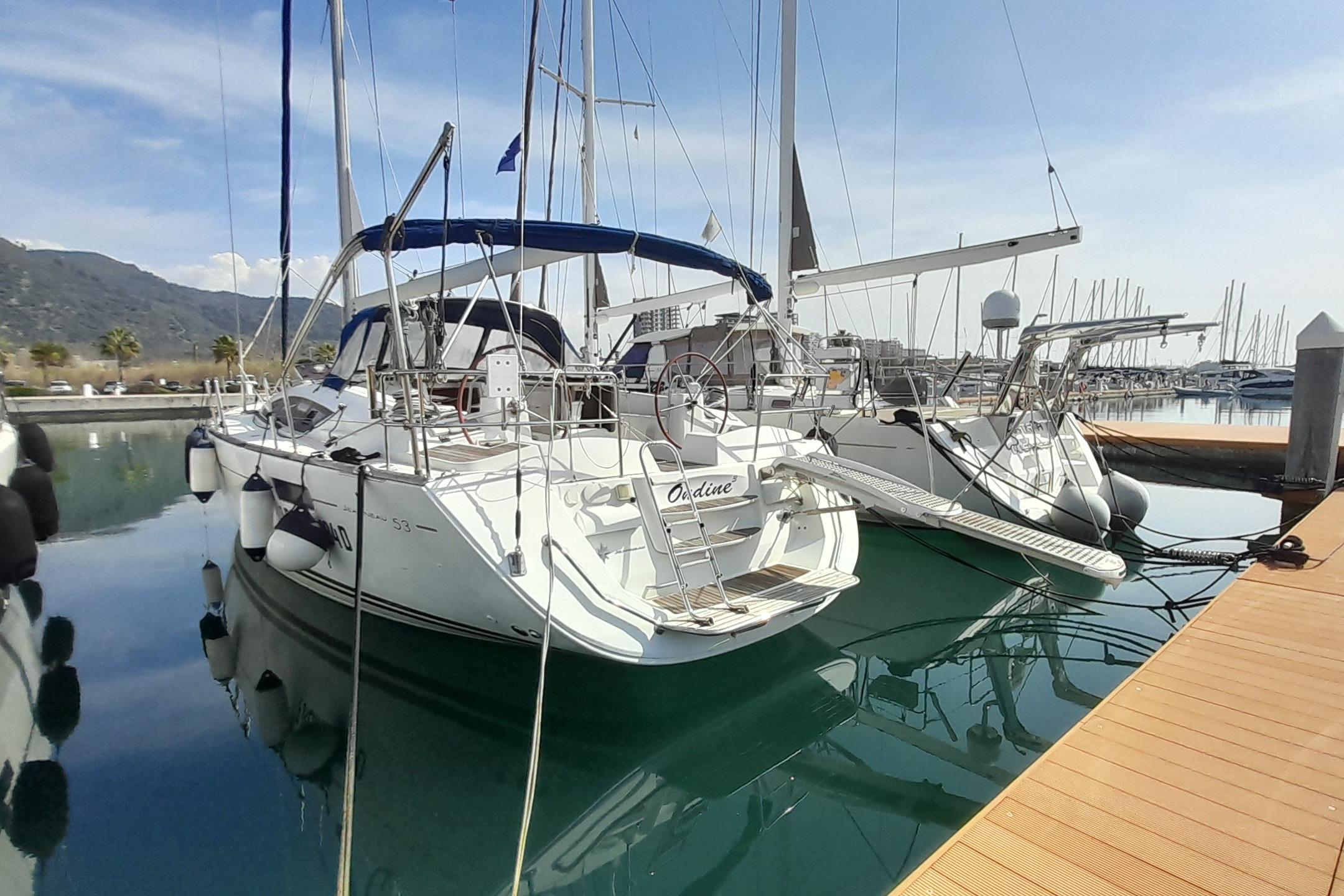 2011 Jeanneau 53 for sale in Naples, Napoli, Italy
