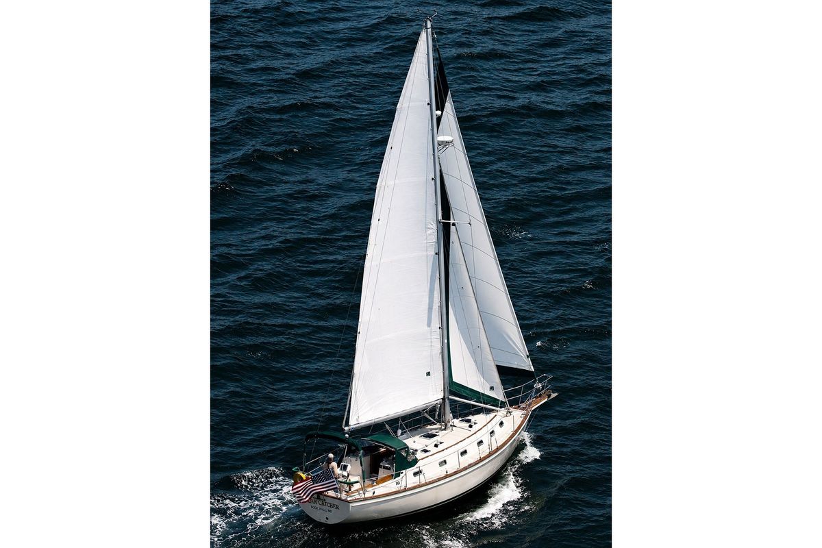 1995 Island Packet 40 for sale in Newport, Rhode Island