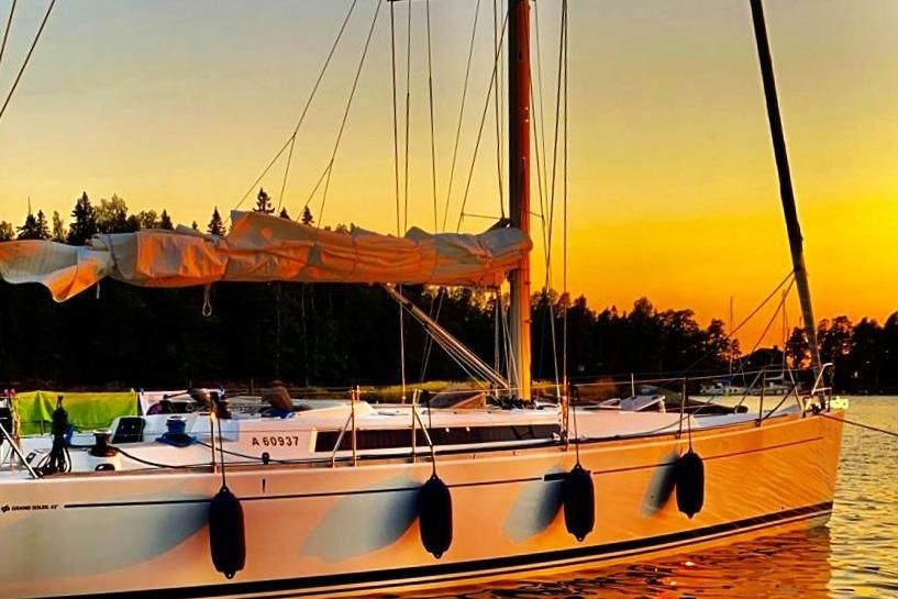 2011 Grand Soleil 43