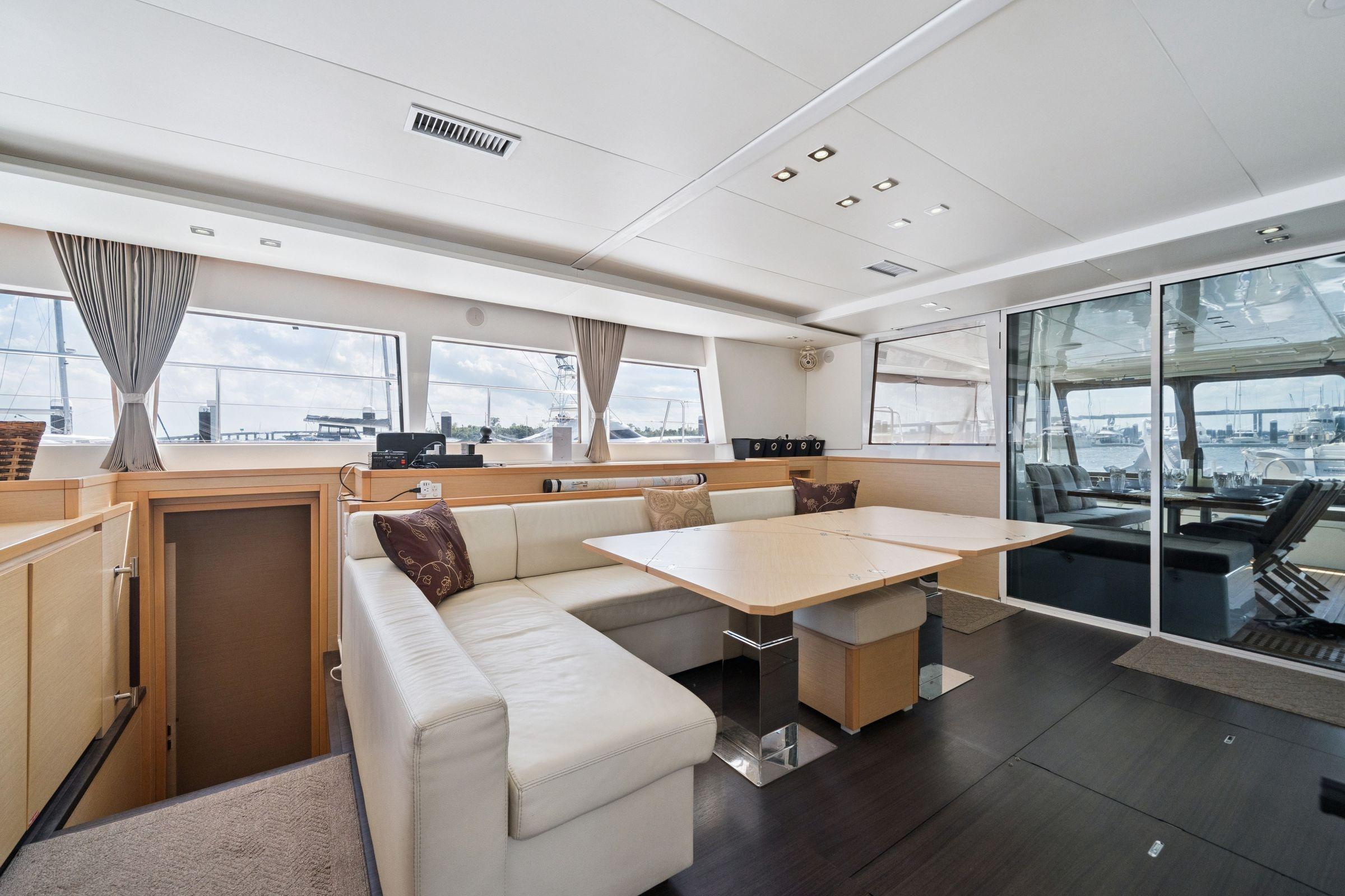 2014 Lagoon 620