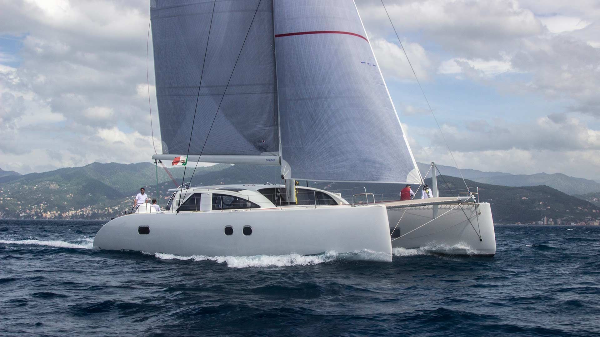 2018 Ice Yachts Ice Cat 61