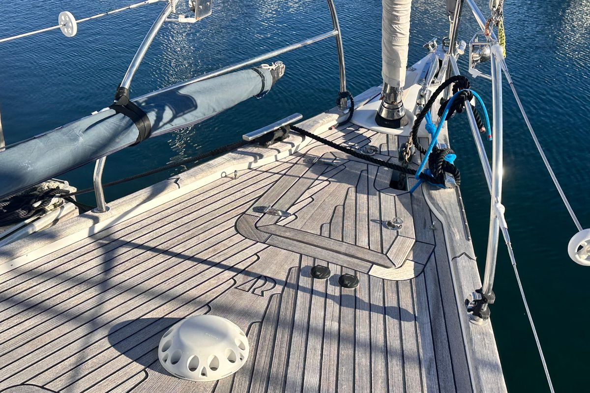 2019 Hallberg-Rassy 44