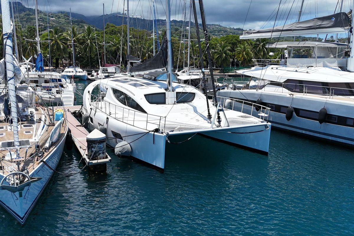 2017 Xquisite Yachts X5