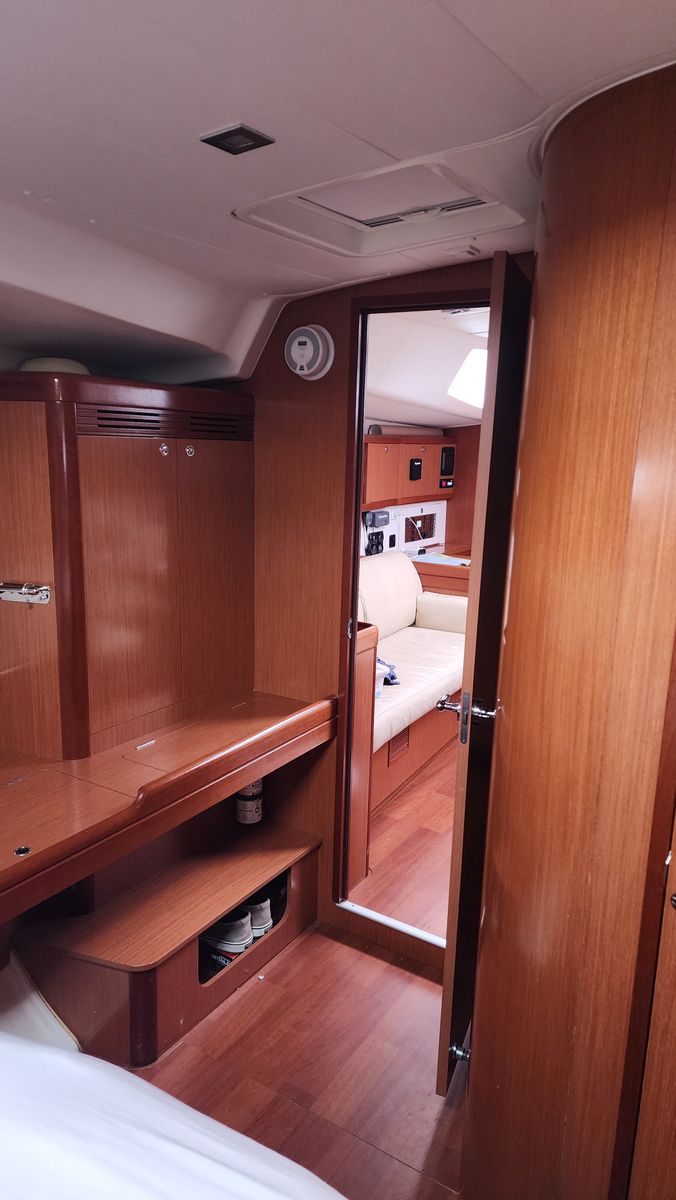2009 Beneteau 49