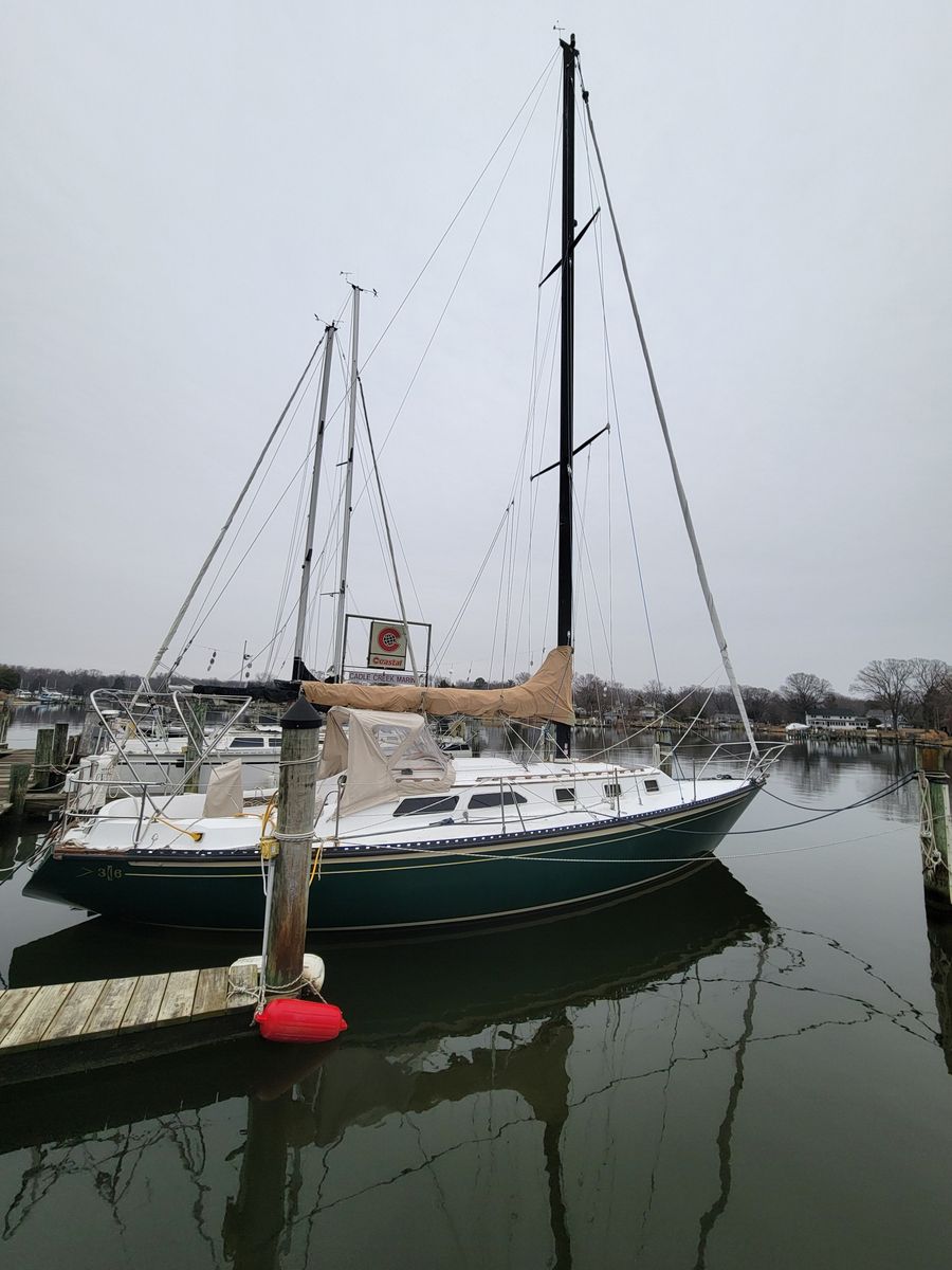 1978 Islander 36
