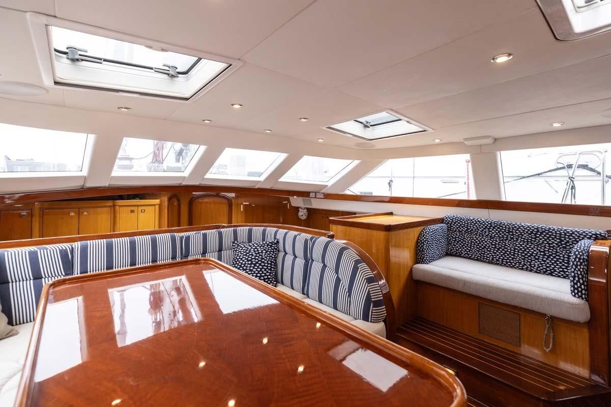 1999 Admiral Center Cockpit