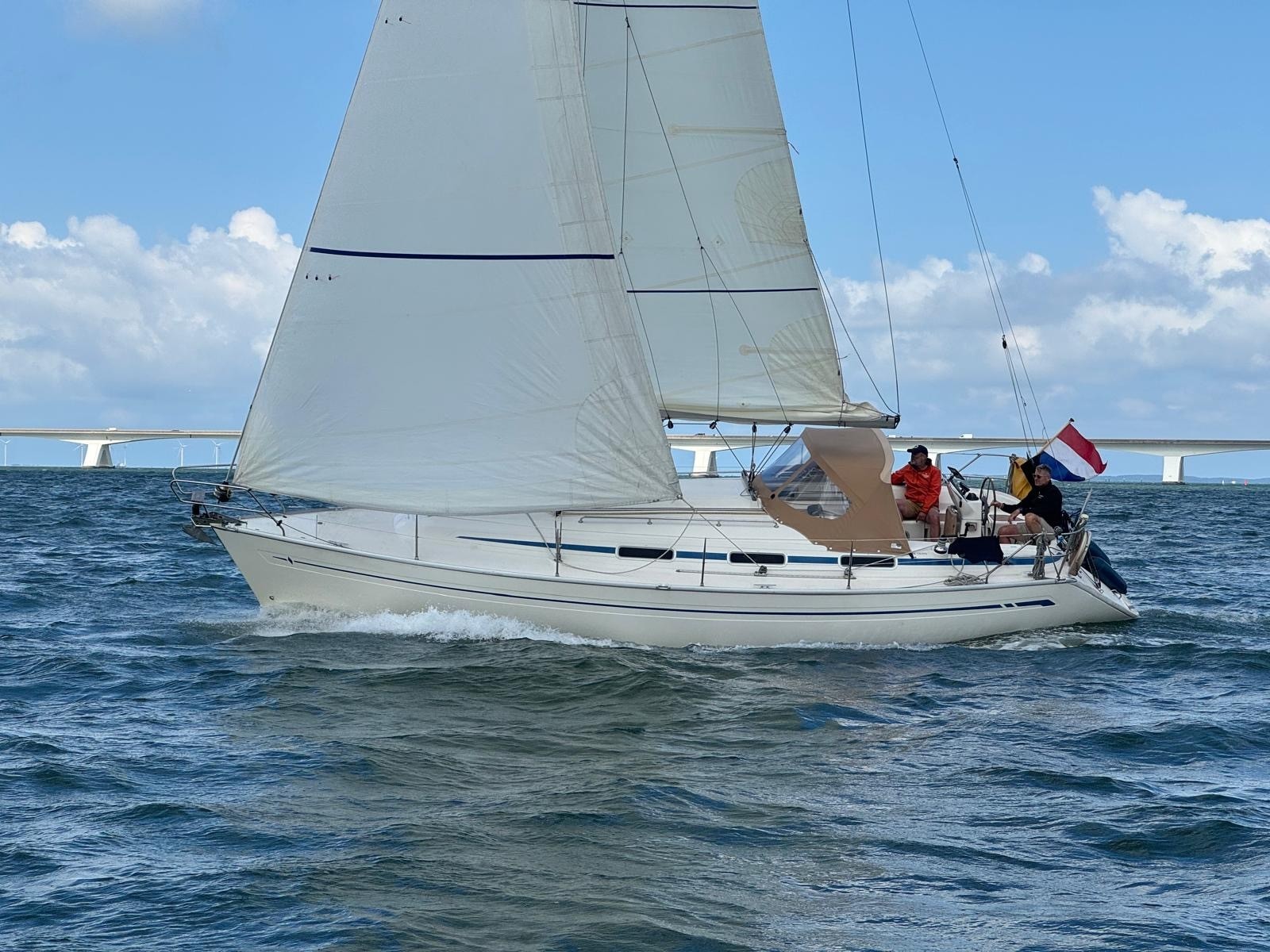 1999 Bavaria Cruiser 36 en venta en Regatta Centre Medemblik, Netherlands