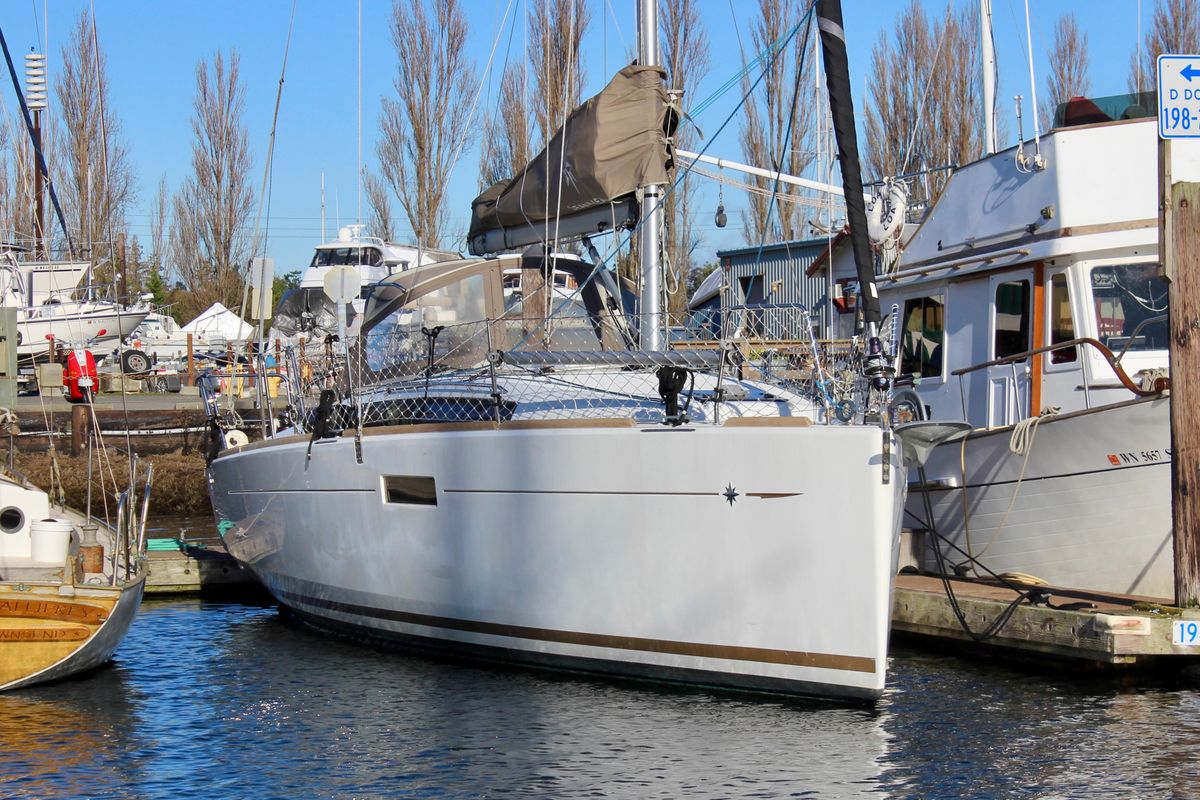 2015 Jeanneau Sun Odyssey 349