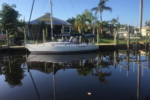 1987 Beneteau First 375